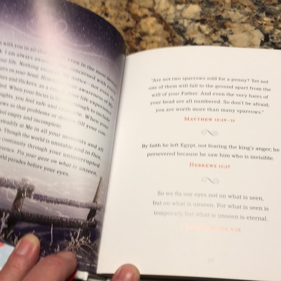 Christmas book - Picture 3 of 4